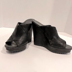 Vince Camuto Vintage Wedge Slip On sandals leather